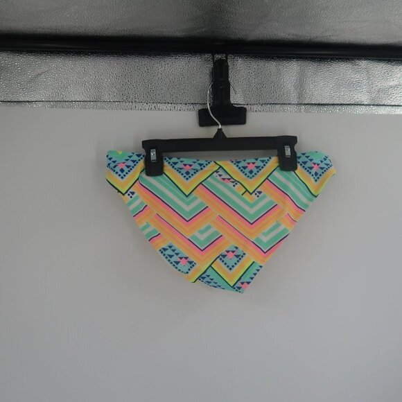 Stylish Swimwear Women's Bikini Size Large - Picture 6 of 16